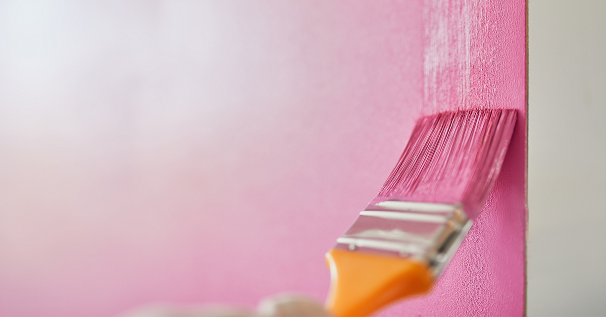 Tips to avoid brush marks while painting a wall with brush